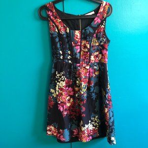 Black floral sleeveless scoop neck dress